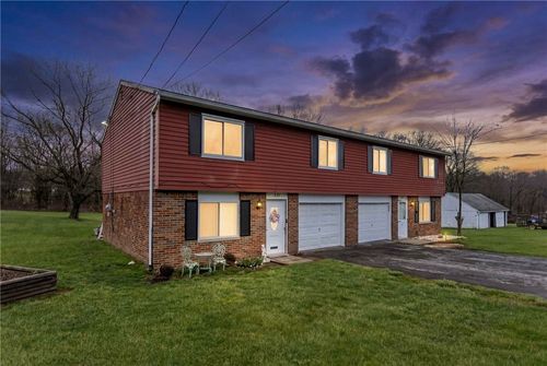 63 Bock Ln, Baden, PA, 15005-2401 | Card Image