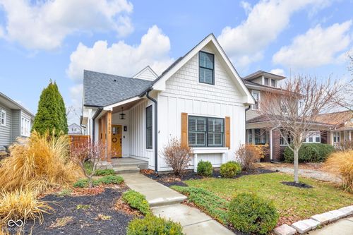 1523 Ohio St, Indianapolis, IN, 46201-3861 | Card Image