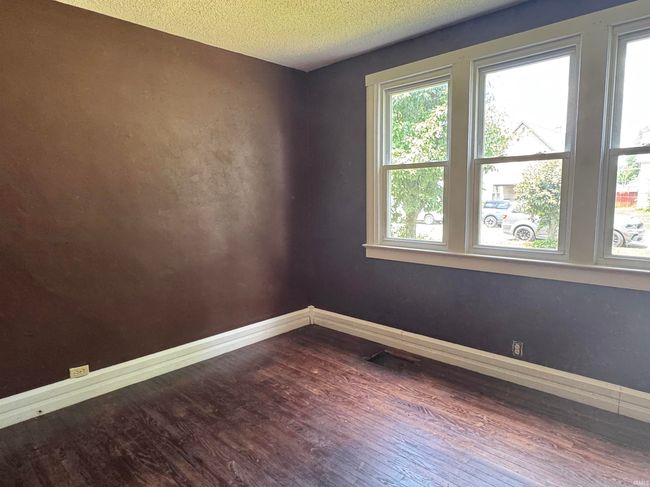 325 W Linden Ave, Home with 3 bedrooms, 2 bathrooms and null parking in Logansport IN | Image 6