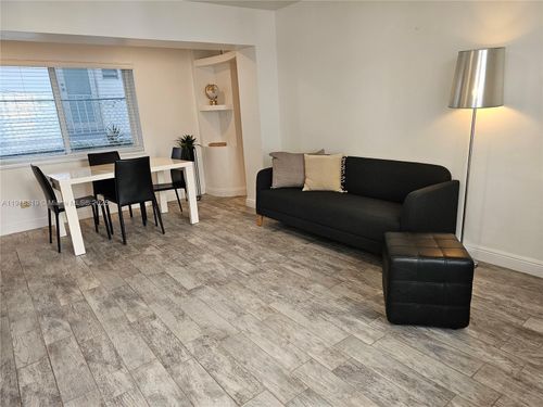 apt-5-622 15th St, Miami Beach, FL, 33139-3585 | Card Image