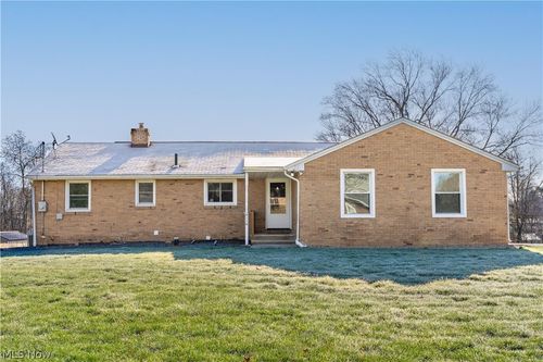 6116 Melody Rd Ne, Canton, OH, 44721-3330 | Card Image