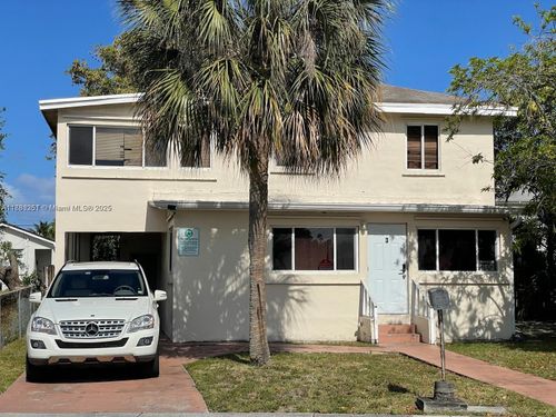 3 Sw 7th Ave, Dania Beach, FL, 33004-3259 | Card Image