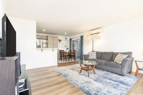 k102-94-1449 Waipio Uka St, Waipahu, HI, 96797-4630 | Card Image