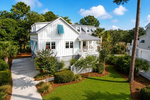 227 Palmetto Blf, Mount Pleasant, SC, 29464-8290 | Card Image