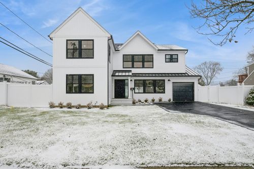 39 Devon Rd, Bethpage, NY, 11714-1119 | Card Image