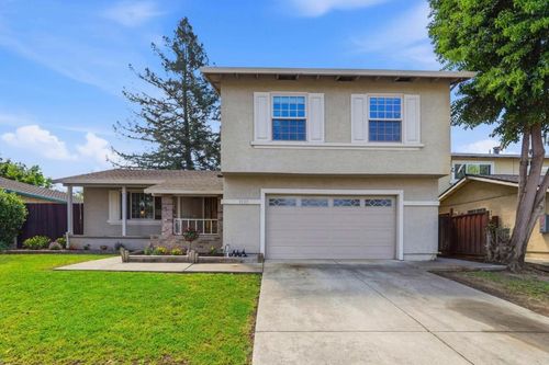 7135 Yorktown Dr, Gilroy, CA, 95020 | Card Image