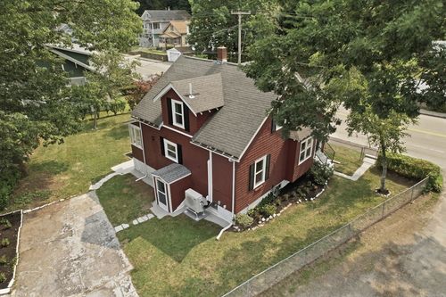 365 Lake Ave, Worcester, MA, 01604-1311 | Card Image