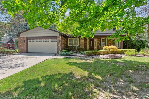 41101 Croydon Ct, Northville, MI, 48168-2310 | Card Image