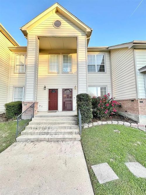 12205 Abbey Glen Ln, Austin, TX, 78753-7108 | Card Image