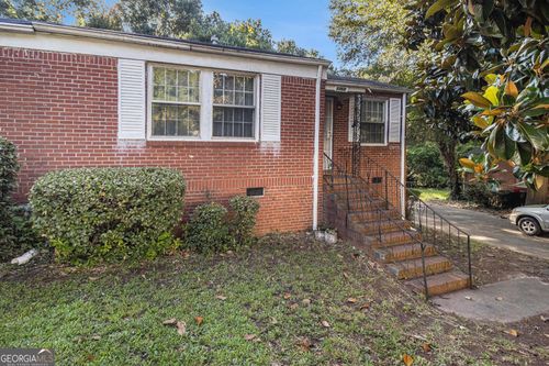 1750 Lisbon Dr Sw, Atlanta, GA, 30310-4733 | Card Image