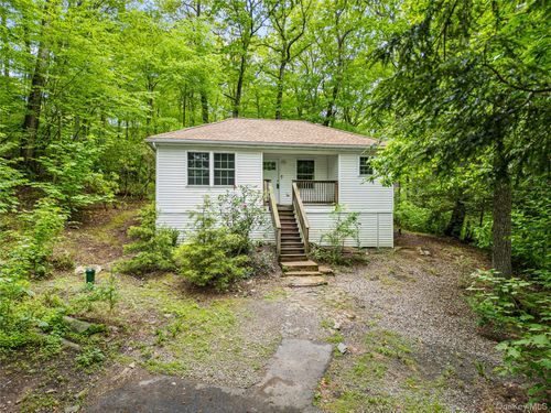 333 Wixon Pond Rd, Mahopac, NY, 10541-3520 | Card Image