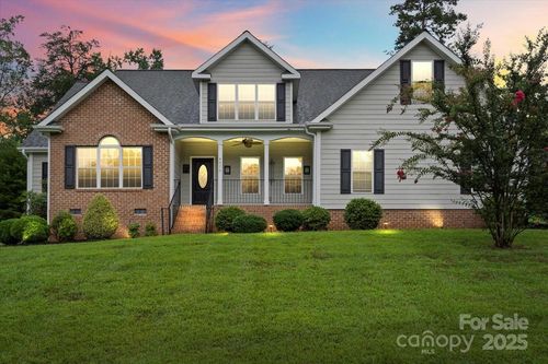 4070 Harmattan Dr, Denver, NC, 28037-5511 | Card Image