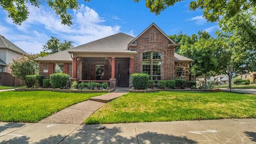 881 Winchester Dr, Lewisville, TX, 75056-5556 | Card Image
