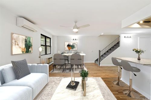 d4-383 E 10th St, New York, NY, 10009-4794 | Card Image