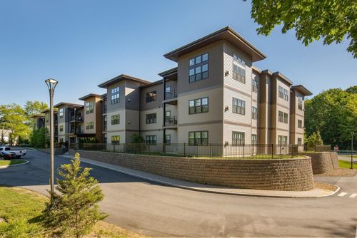 101-150 Us Highway 1 Byp, Portsmouth, NH, 03801-6087 | Card Image