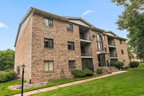apt-407-13248 W Circle Drive Pkwy, Crestwood, IL, 60418-4411 | Card Image