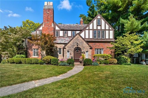 4028 Brookside Rd, Ottawa Hills, OH, 43606-2311 | Card Image