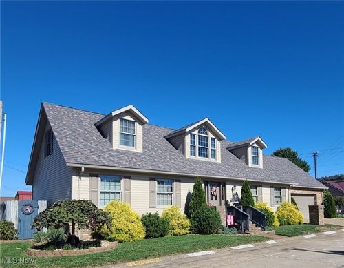 301 William St, Yorkville, OH, 43971-1141 | Card Image