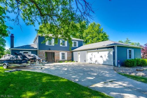 339 S Park Dr, Aurora, OH, 44202-8042 | Card Image