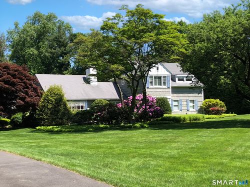 18 Pasture Ln, Darien, CT, 06820-5618 | Card Image