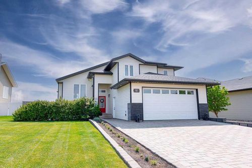 2817 11 Avenue, Wainwright, AB, T9W0A5 | Card Image