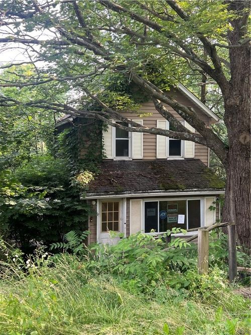 502 Main St, Lyndora, PA, 16045-1049 | Card Image