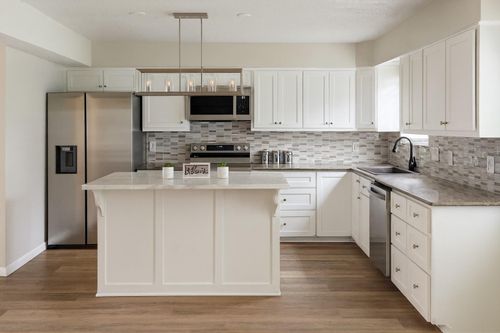 5825 Village Forest Ct, Houston, TX, 77092-2255 | Card Image