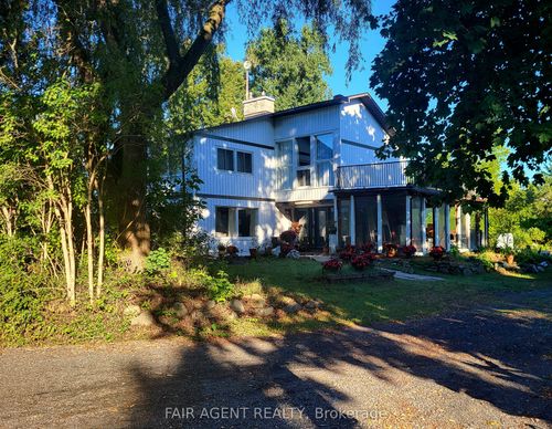 591 Concession St, Plantagenet, ON, K0B1L0 | Card Image