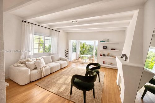 206-3915 N Meridian Ave, Miami Beach, FL, 33140 | Card Image