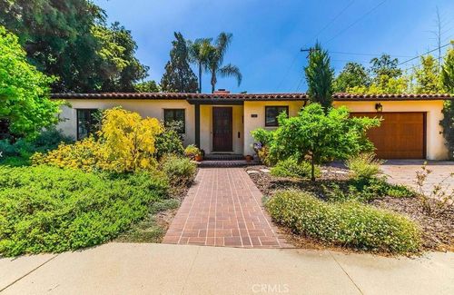 460 University Cir, Claremont, CA, 91711 | Card Image
