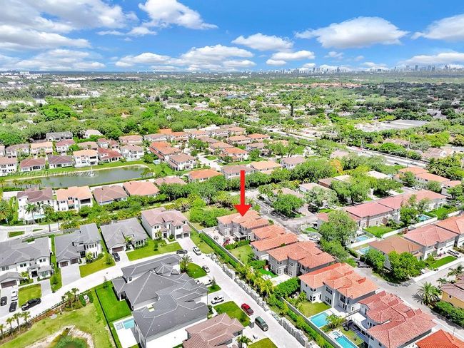 3521 Forest View Cir, House other with 5 bedrooms, 5 bathrooms and null parking in Fort Lauderdale FL | Image 4