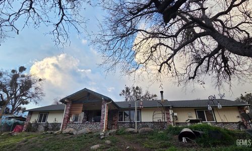 50 Pascoe Road, Glennville, CA, 93226 | Card Image