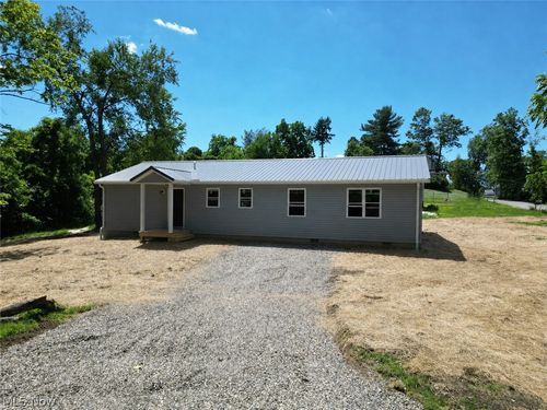 42450 Green St, Belmont, OH, 43718-9781 | Card Image
