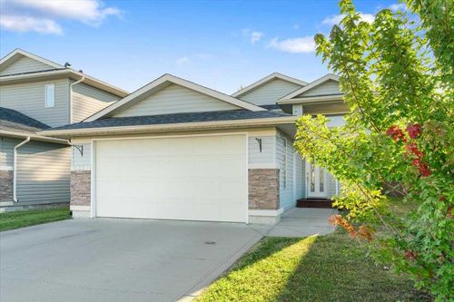 6321 87 St, Grande Prairie, AB, T8W0A6 | Card Image