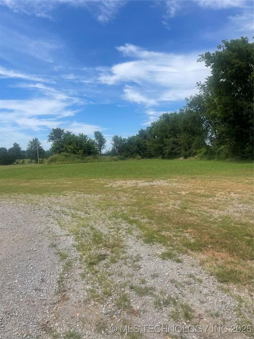 10 E Clover Cir, Tahlequah, OK, 74464 | Card Image