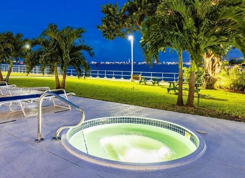 apt-4l-880 Ne 69th St, Miami, FL, 33138-5748 | Card Image