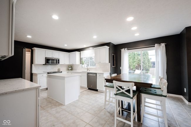 14030 Avalon East Dr, House other with 4 bedrooms, 4 bathrooms and null parking in Fishers IN | Image 19