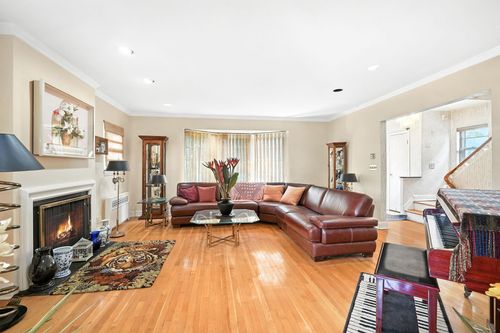 11039 67th Dr, Forest Hills, NY, 11375-2947 | Card Image