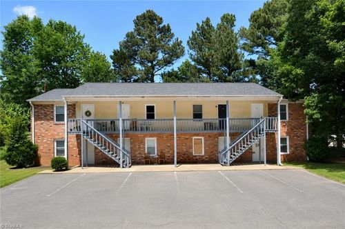 1963, 1971, 1977 Lakeview Rd, Asheboro, NC, 27203-3486 | Card Image