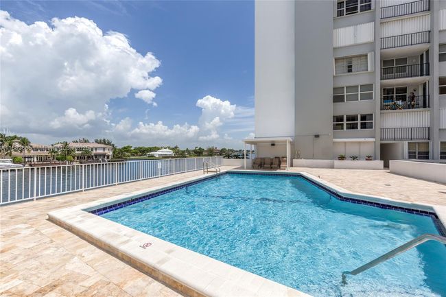 APT-1202 - 1400 S Ocean Dr, Condo with 2 bedrooms, 2 bathrooms and null parking in Hollywood FL | Image 29