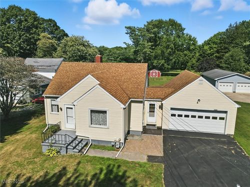 7828 Depot Rd, Ashtabula, OH, 44004-9417 | Card Image