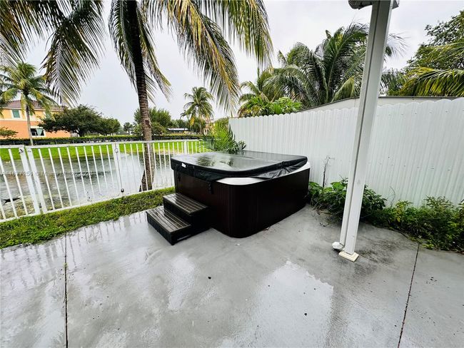 10886 Sw 242 Nd St, House other with 4 bedrooms, 2 bathrooms and null parking in Homestead FL | Image 39