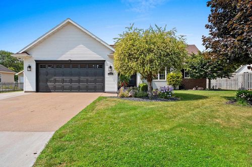 1220 Stillmeadow Lane, MENASHA, WI, 54952 | Card Image