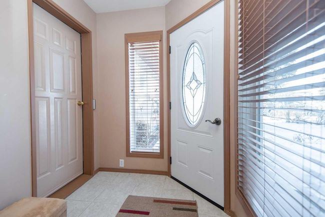 8 Willow Street, House other with 5 bedrooms, 3 bathrooms and 2 parking in Sylvan Lake AB | Image 6