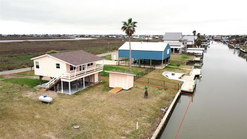 373 Neptune St, Sargent, TX, 77414 | Card Image