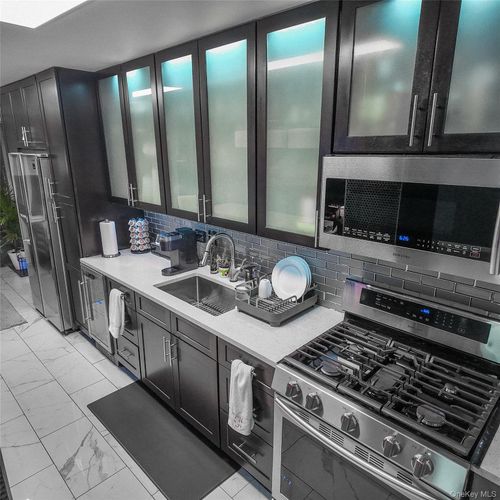 apt-904-1966 Newbold Ave, Bronx, NY, 10472-5032 | Card Image