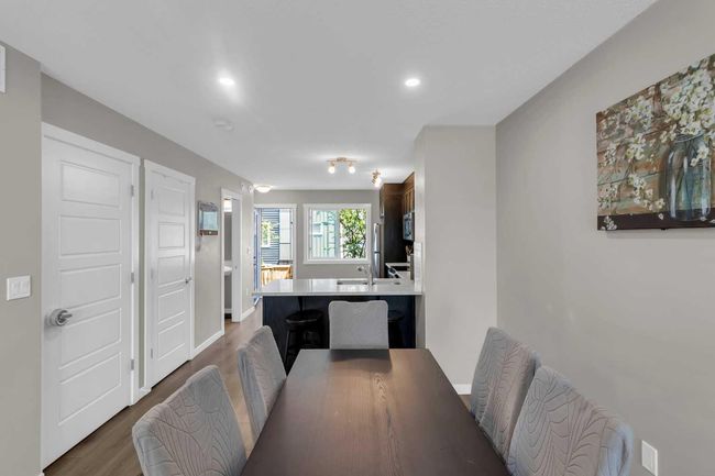 142 Red Embers Gate Ne, Townhouse with 3 bedrooms, 4 bathrooms and 1 parking in Calgary AB | Image 4