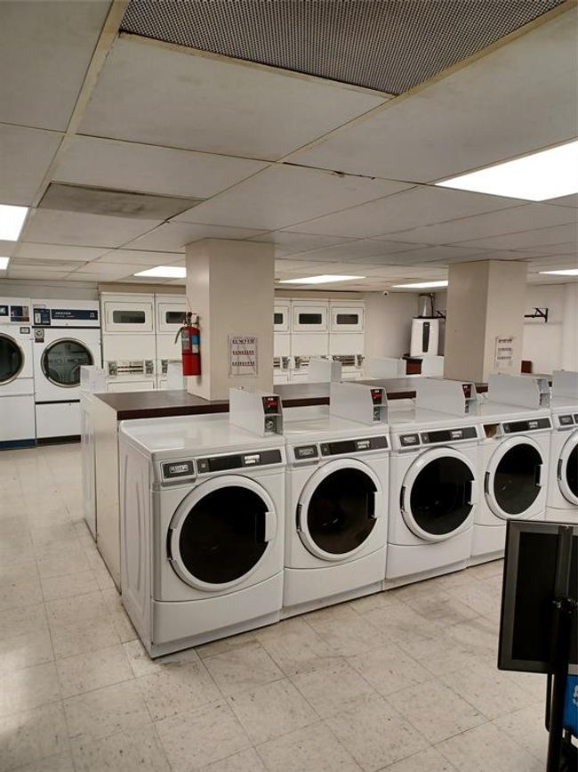 Laundry Room | Image 28