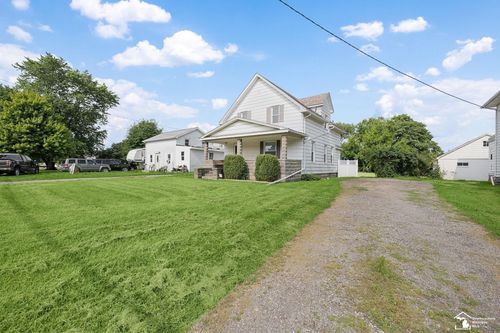 9731 S Dixie Hwy, Erie, MI, 48133-9661 | Card Image