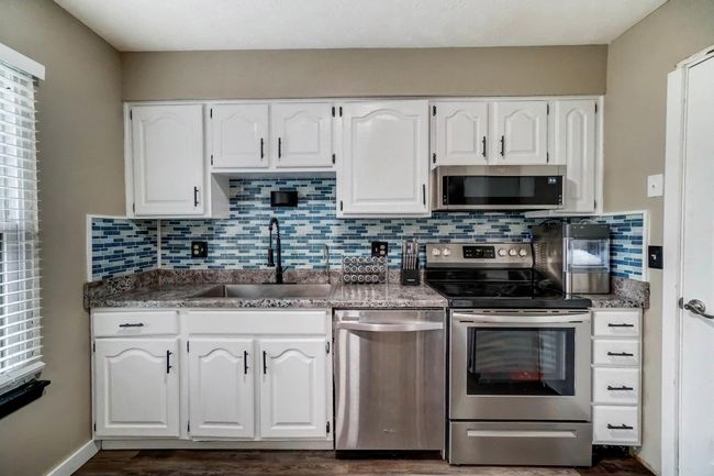 6955 Wind River Dr, House other with 3 bedrooms, 1 bathrooms and null parking in Reynoldsburg OH | Image 11